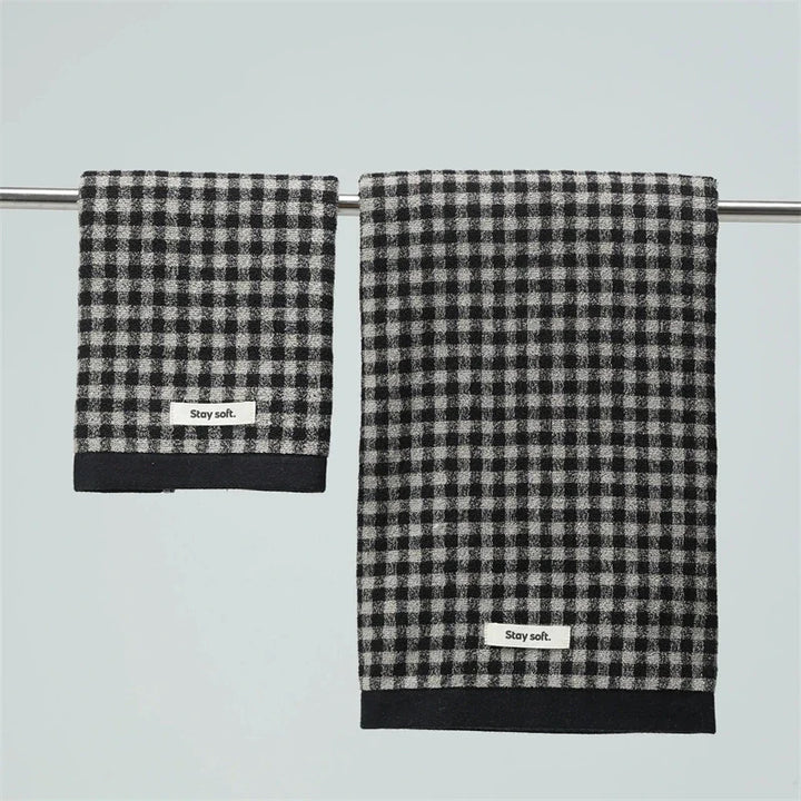 Retro Small Grid Cotton Towel – Soft & Absorbent Household Towel | Bowlift