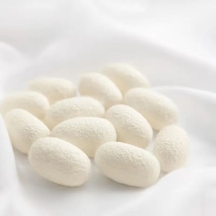 BowLift | Luxury Winter Duvet made of 100% Mulberry Silk
