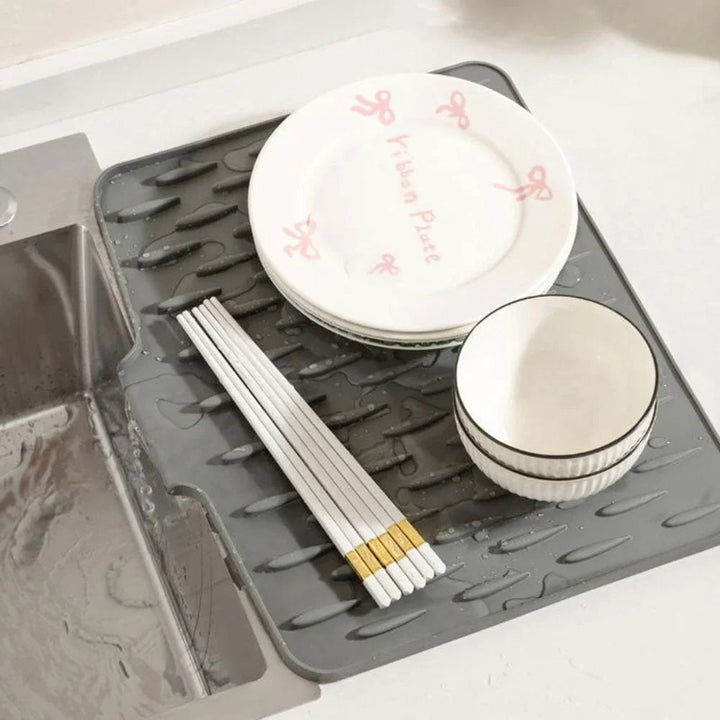 BowLift | Silicool Water-Draining Silicone Drying Mat – Heat Resistant, Non-Slip & Multifunctional