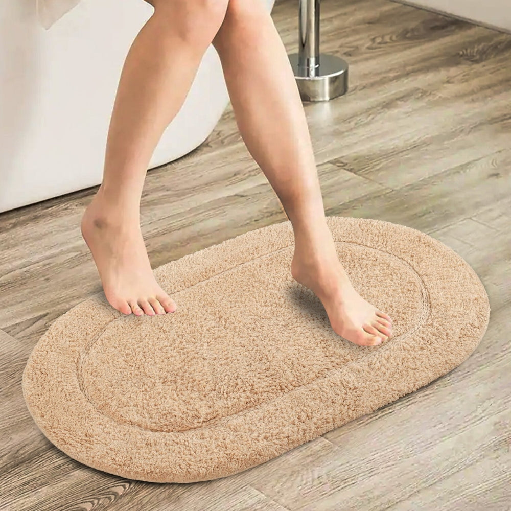 BowLift | Snug Step Oval Bath Mat
