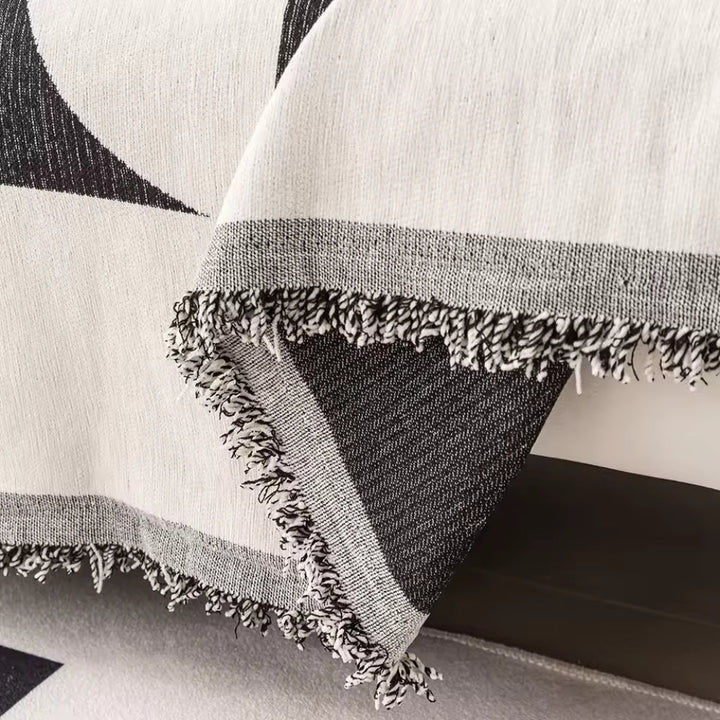 BowLift | Windmill Pattern Sofa Cover