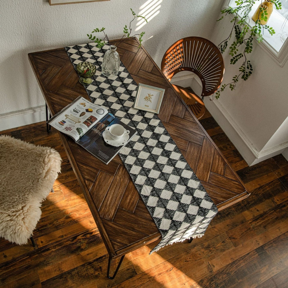 BowLift | Stitching Tassel Diamond Table Runner