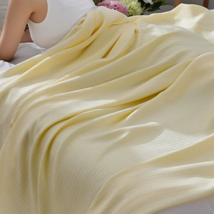 BowLift | Summer Breeze Cooling Blanket