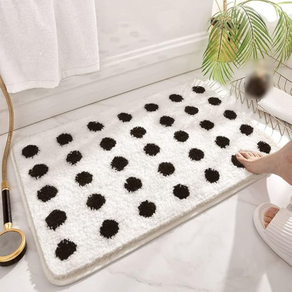 BowLift | Tufted Plush Polka Dot Bath Mat