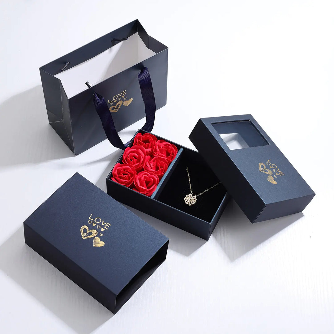 BowLift | Heart-shaped necklace with crystals