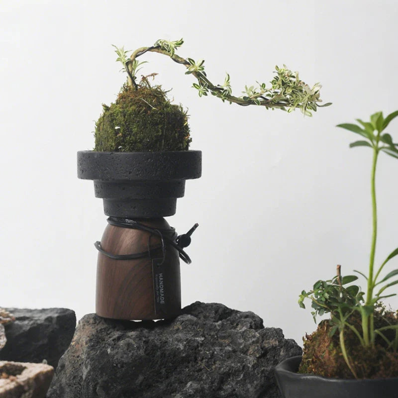 BowLift | MoltenStill Candle Holder