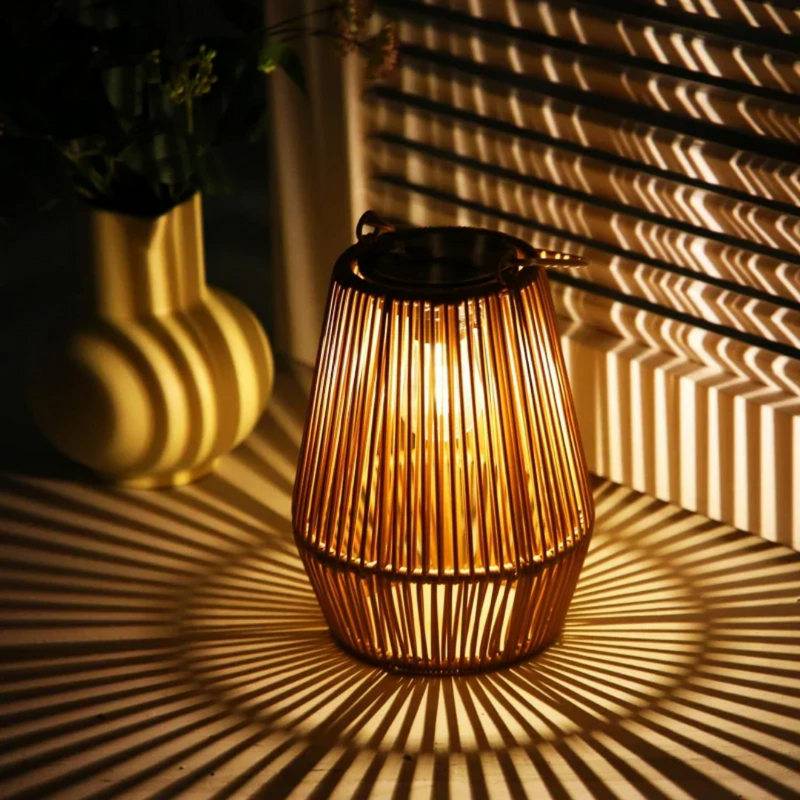BowLift | Manually crafted weatherproof solar garden light