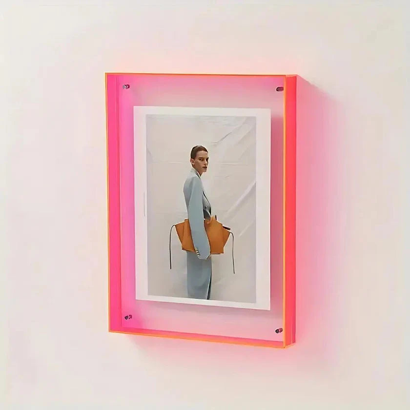 Transparent acrylic picture frame Bowlift
