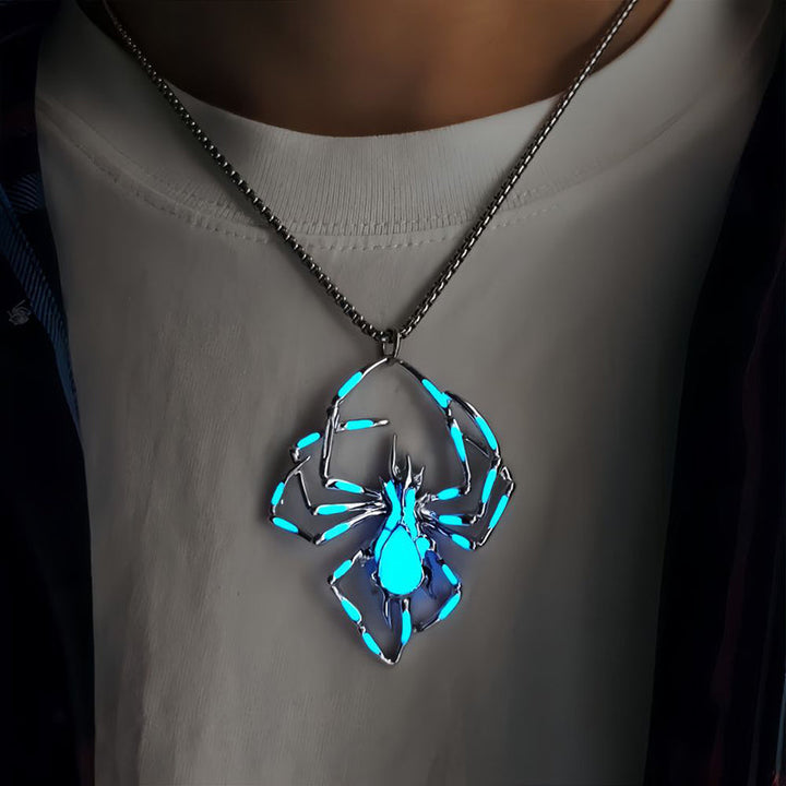 BowLift | Glow-in-the-Dark 3D Spider Necklace