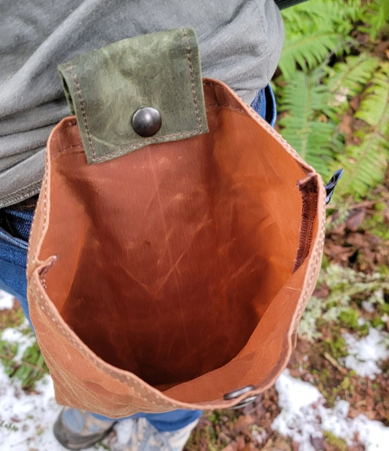 BowLift | Waxed Canvas Folding Foraging Bag with Durable Design