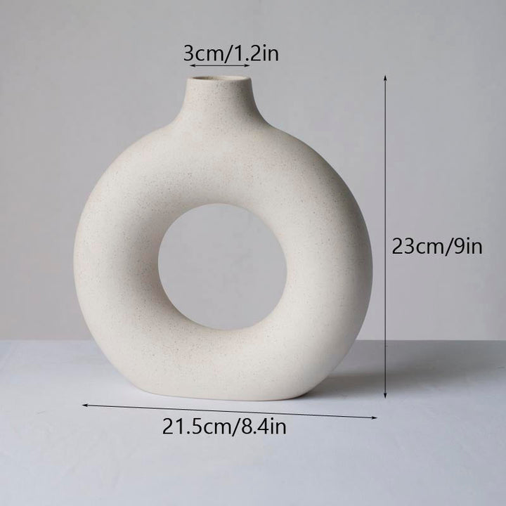 BowLift | Minimalist Circular Ceramic Vase