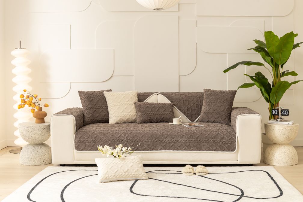 BowLift | Classic One-Piece Sofa Slipcover