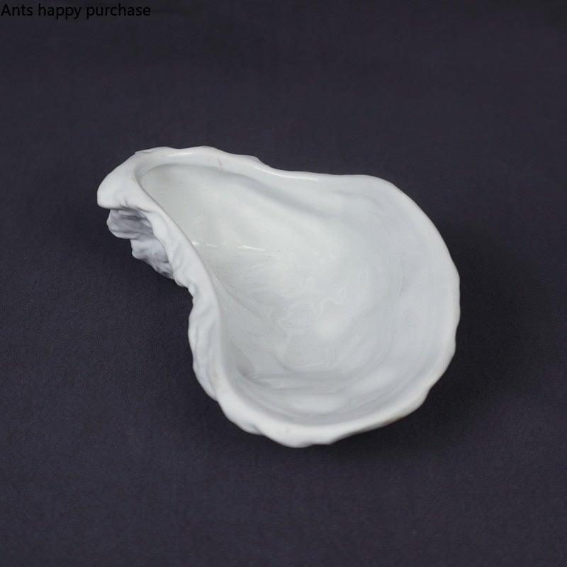 BowLift | Ceramic Plate Oyster