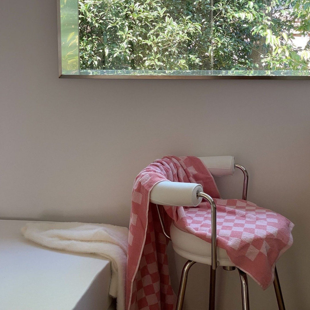 BowLift | Checkerboard Plus Towel Collection