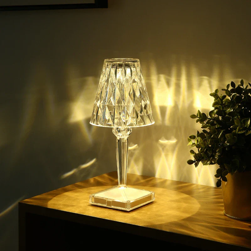 BowLift | Chic Table Lamp with Crystal Design - CrystalLuxe