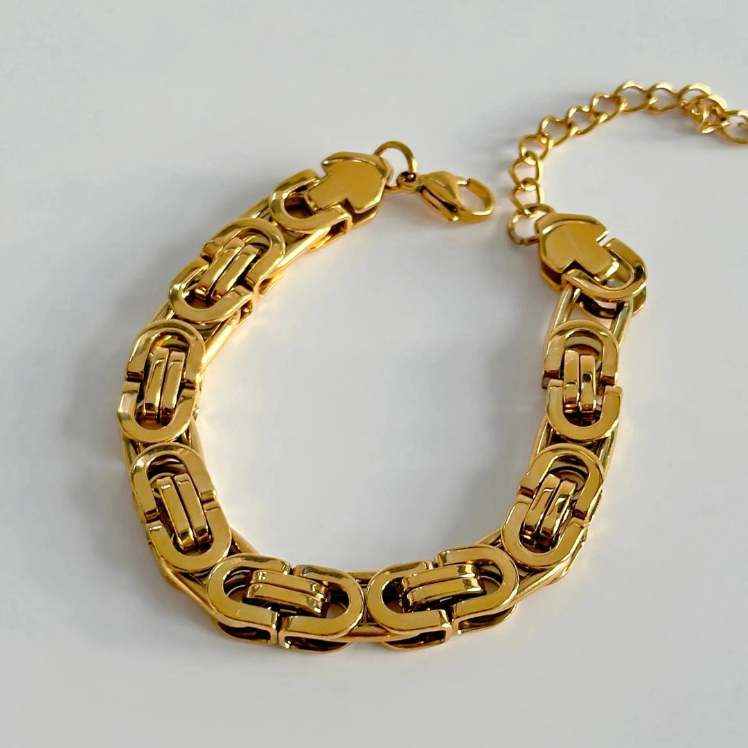 BowLift | Chunky Chain & Herringbone Bracelets