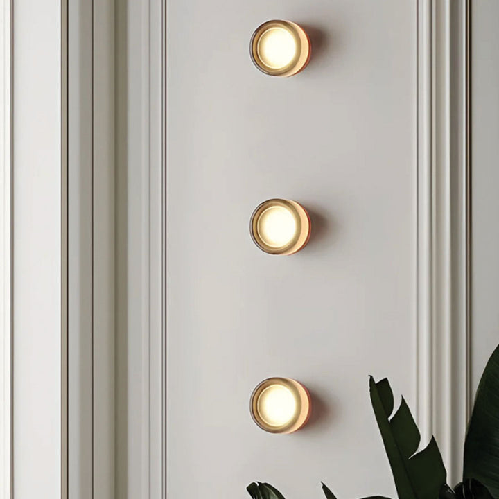 BowLift | Compact Wall Lamp - DimpleGlow