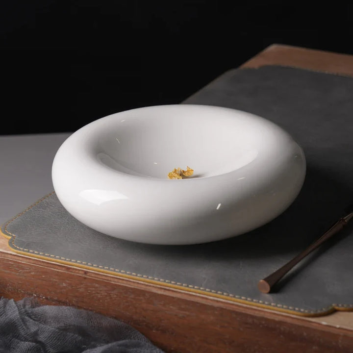 White Ceramic Plate with Double-Layer Insulation