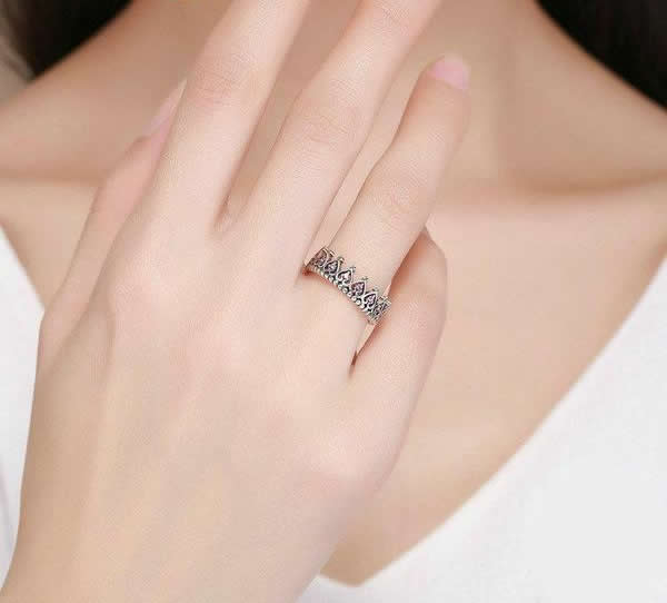 Sterling Silver Pink Crown Heart Ring | Bowlift