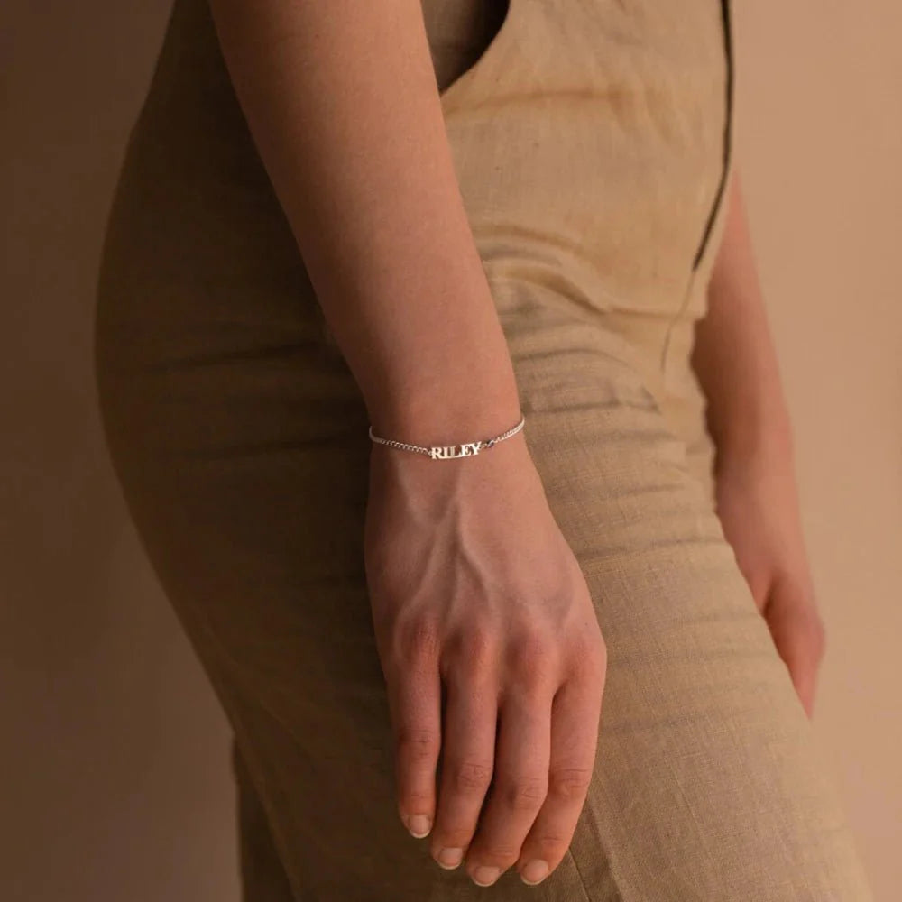 BowLift | Customized Name Chain Bracelet