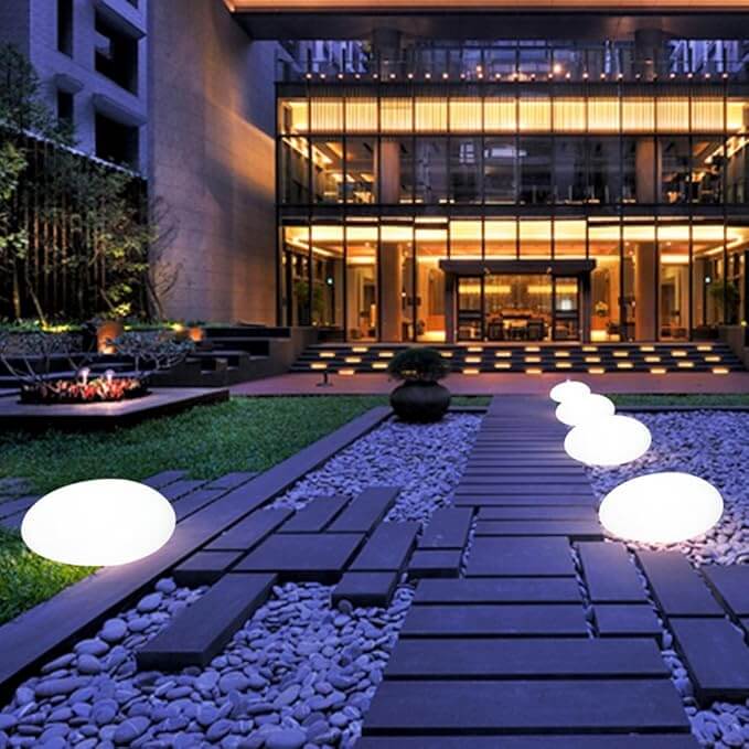 BowLift | Modern Outdoor Lighting with Remote