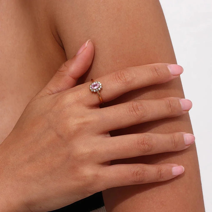 BowLift | Dainty Adjustable Oval Diamond Rings