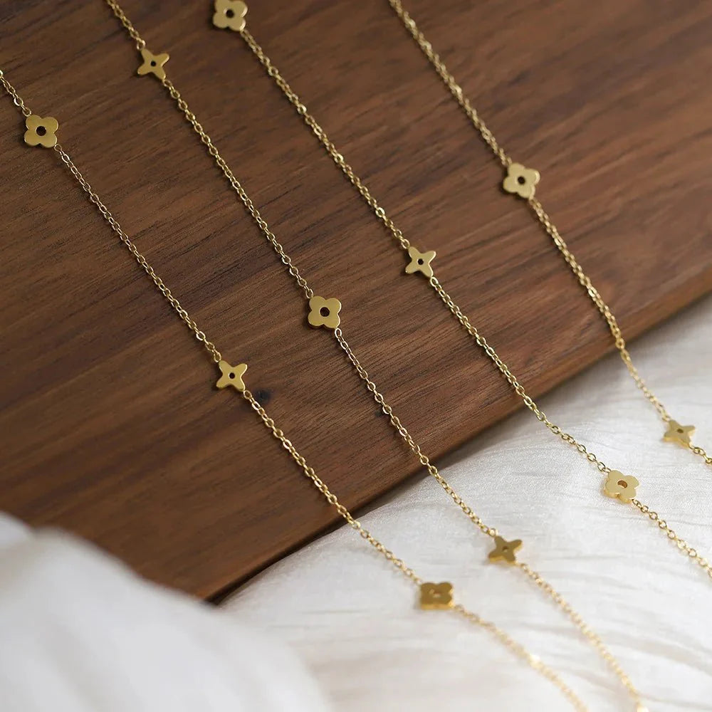 BowLift | Dainty Floral Diamond Centerpiece Necklace