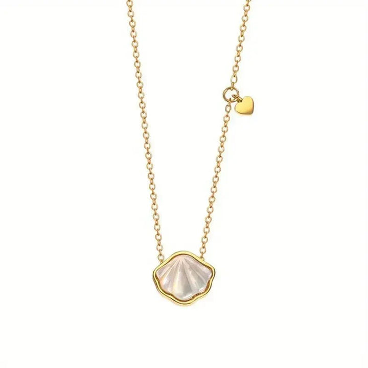 BowLift | Dainty Tropical Sea Shell Necklace