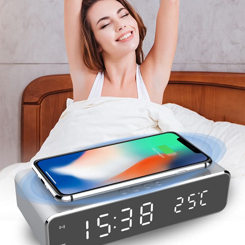 BowLift | BENNETT - LED alarm clock with wireless charger