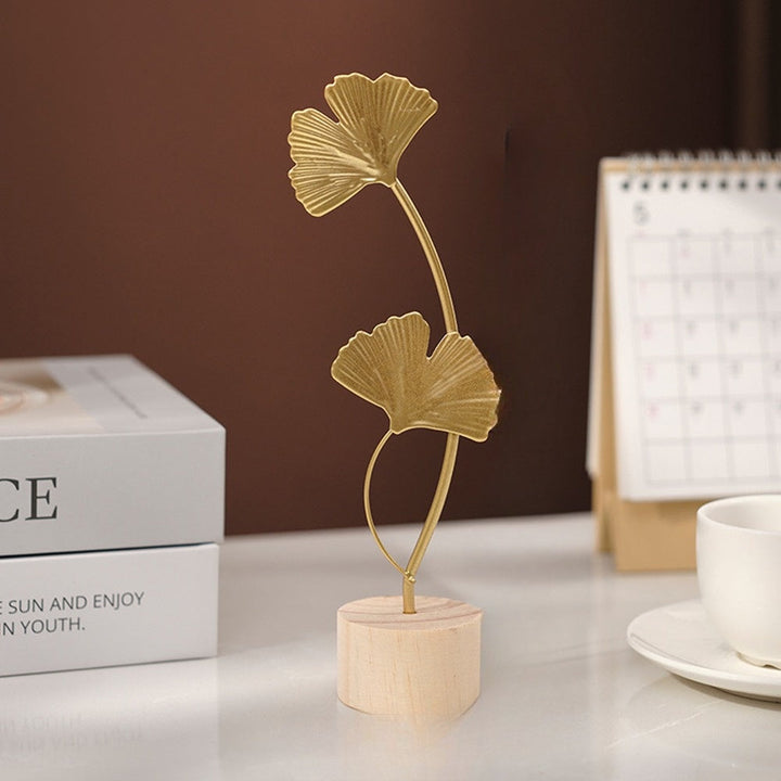BowLift | Ginkgo leaf decoration in a minimalist version