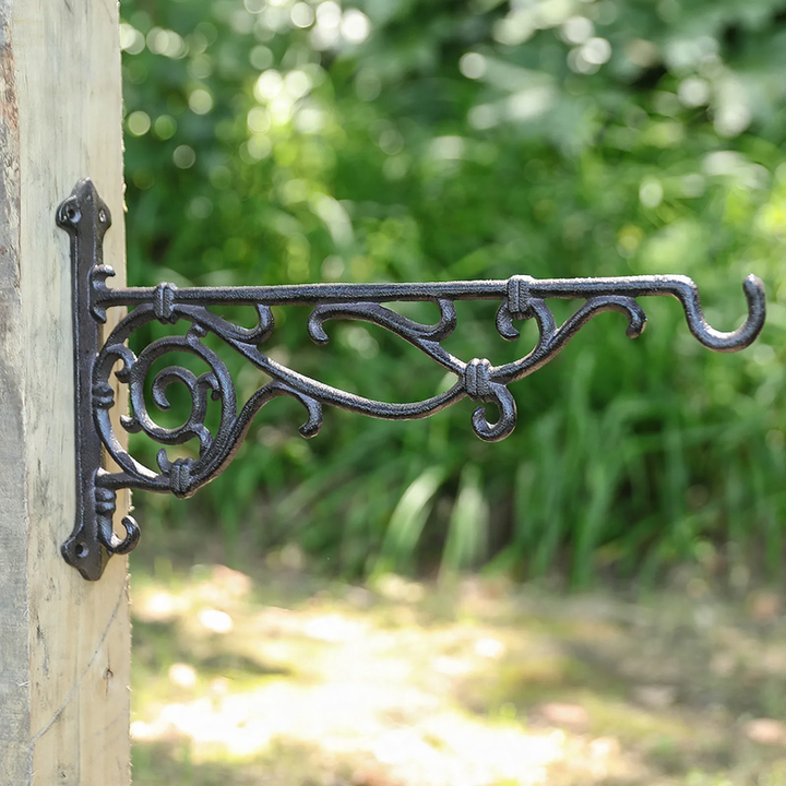 Cast iron wall hooks, American style