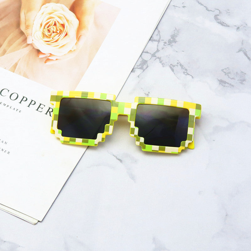 Pixel glasses with geometric pattern