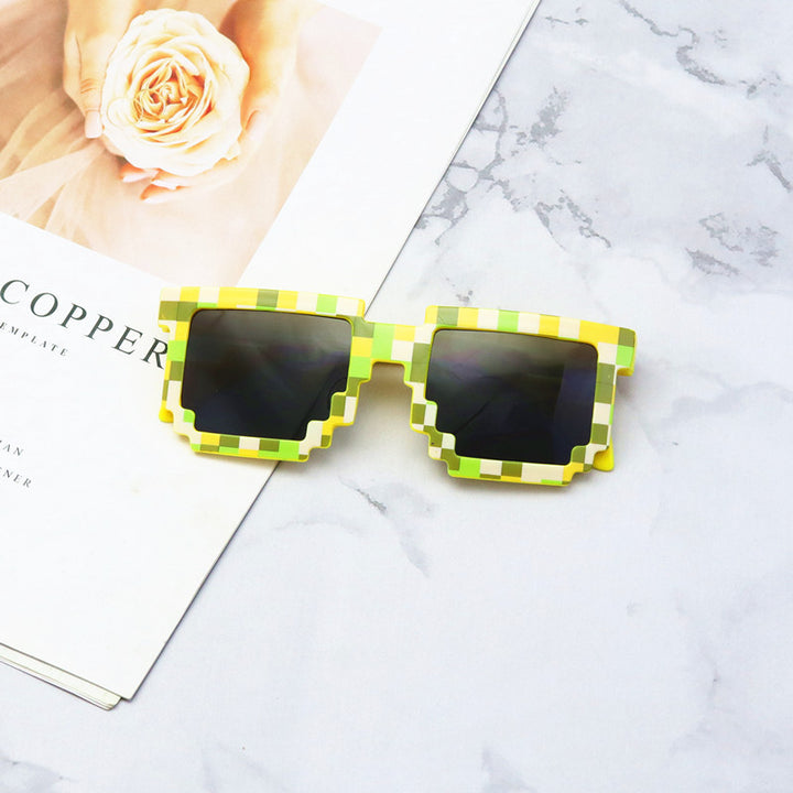 Pixel glasses with geometric pattern