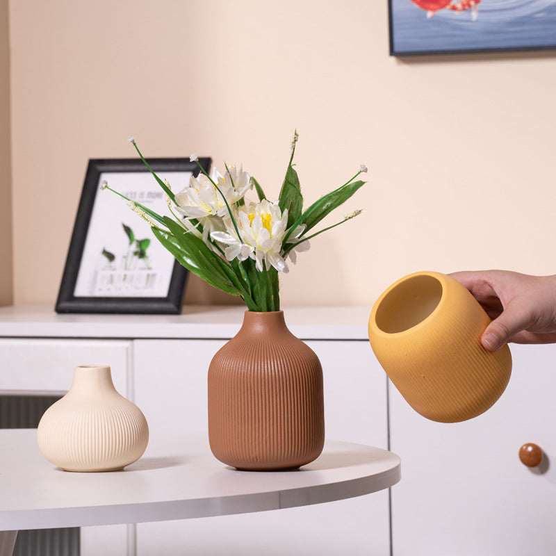 Ceramic flower vase with grooves, modern, white