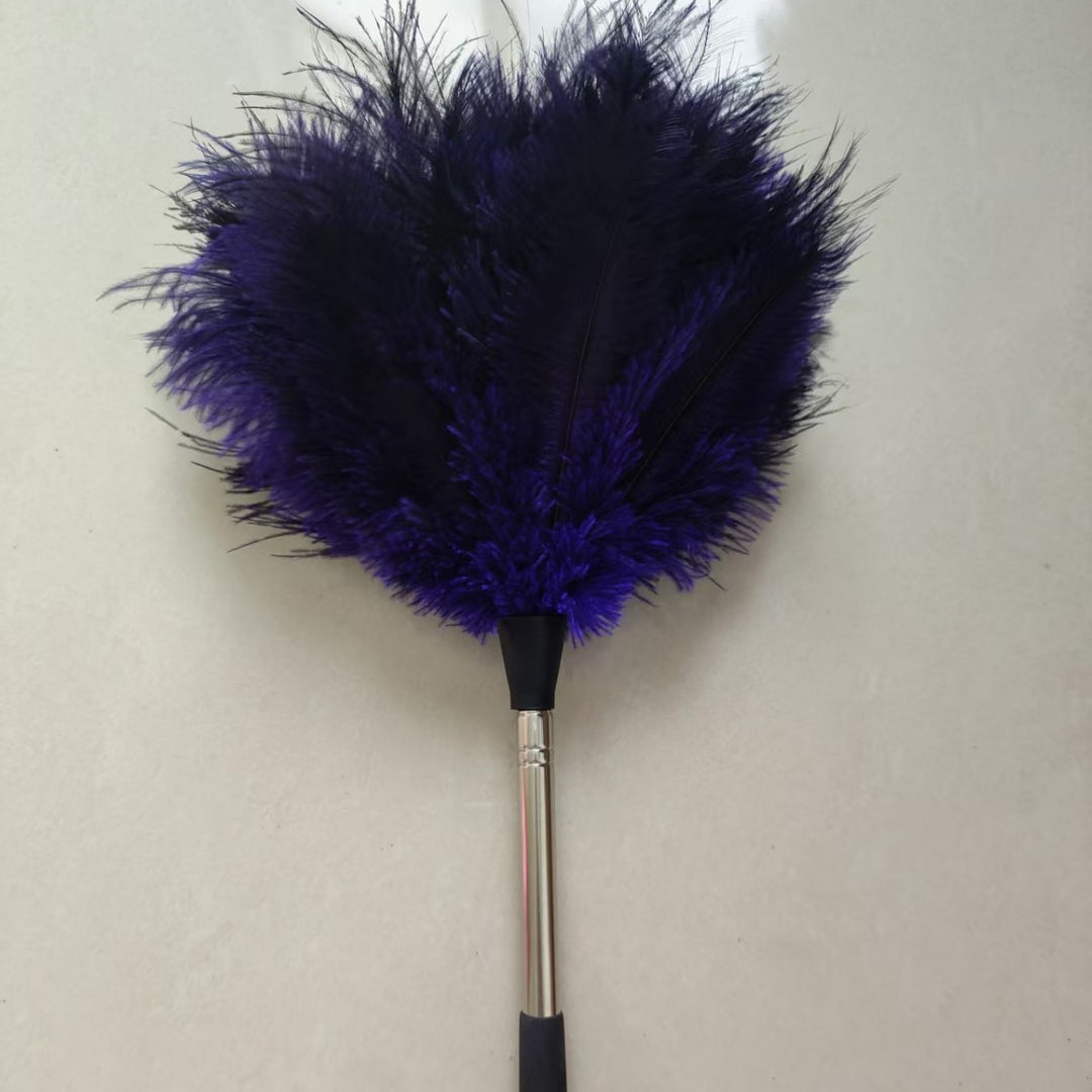 Extendable ostrich feather duster, 120 cm