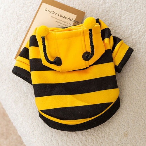 Sweatshirt for dogs and cats with bee motif