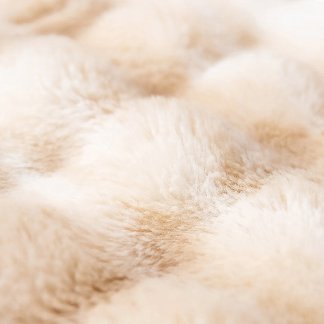Rabbit fur pet blanket with tie-dye pattern