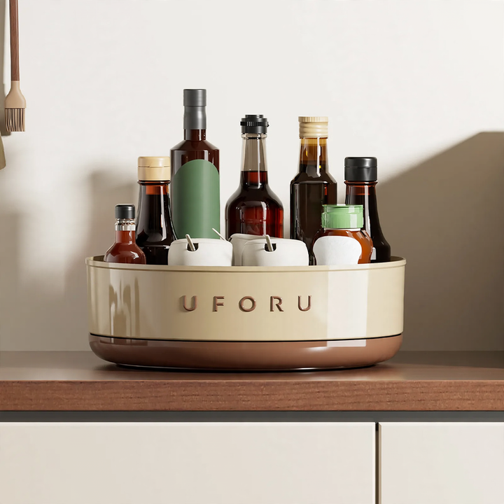 Rotatable spice rack in vintage style