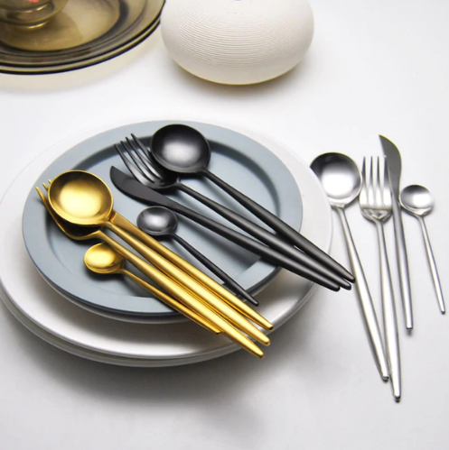 BowLift | LUXURIOUS STAINLESS STEEL 24-PIECE GOLD-SILVER CUTLERY SET