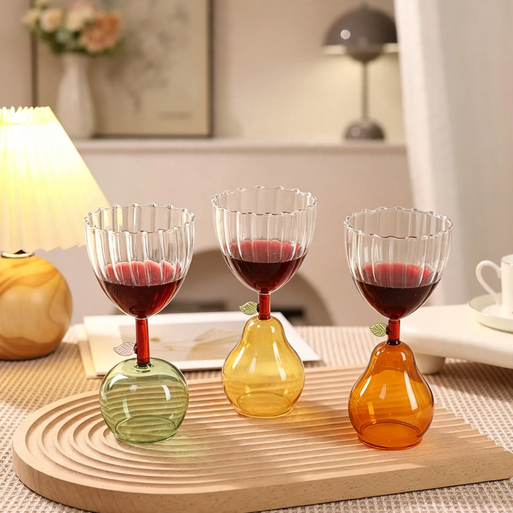 Wine glass, 601–700 ml, spherical shape
