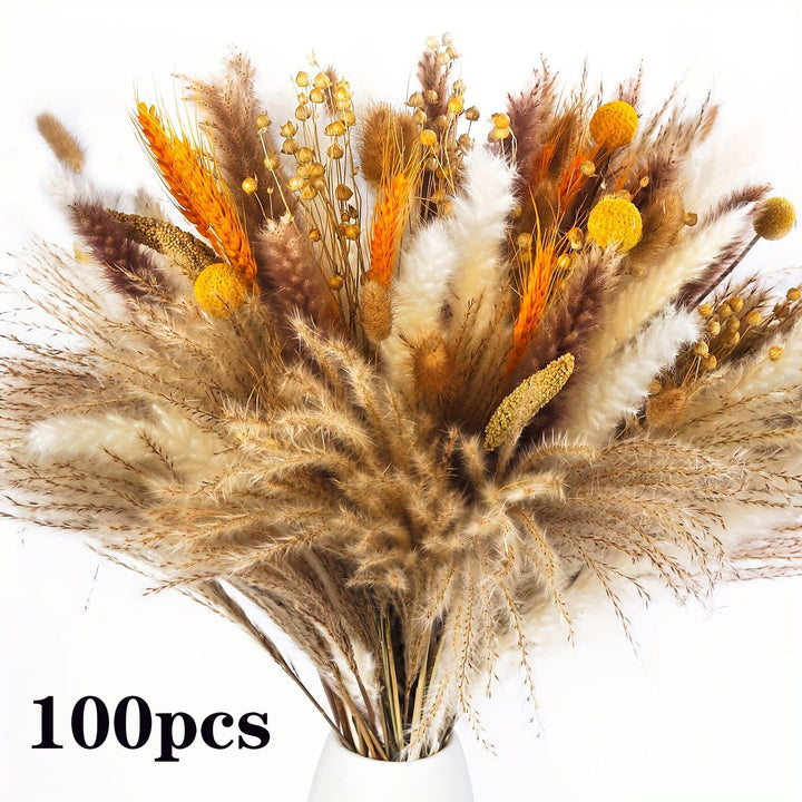 Dried flower bouquet, pampas and natural materials