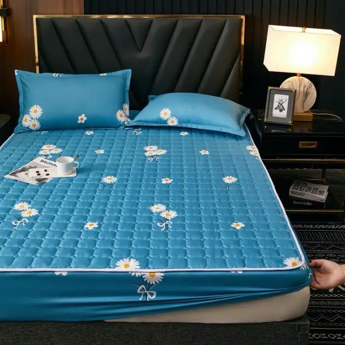 Fitted sheet, synthetic, padded