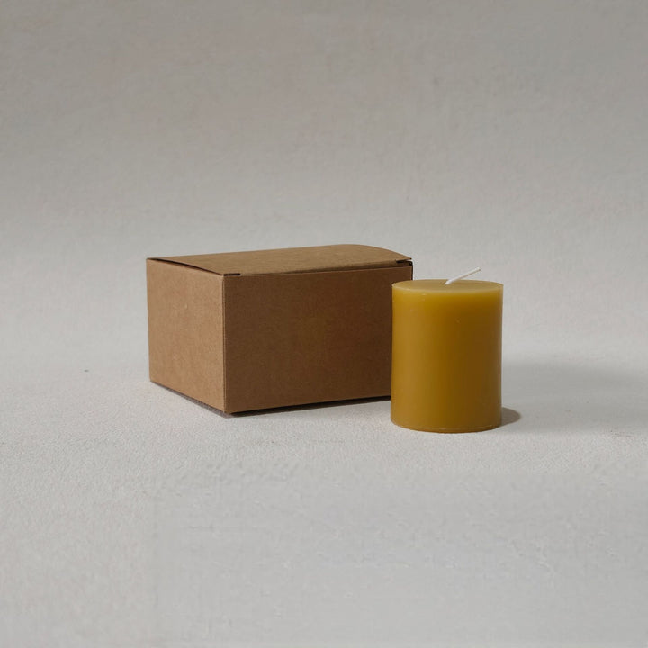 Beeswax candle, pillar, 4×5 cm, handcrafted