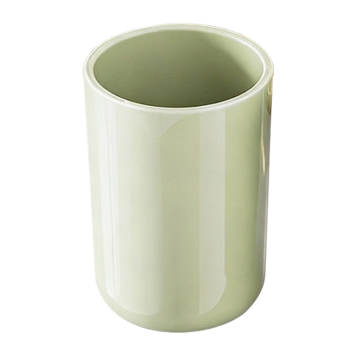 Portable toothbrush cup made of plastic