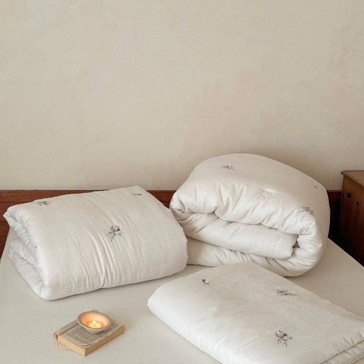 Cotton quilt with soy fiber filling, washable