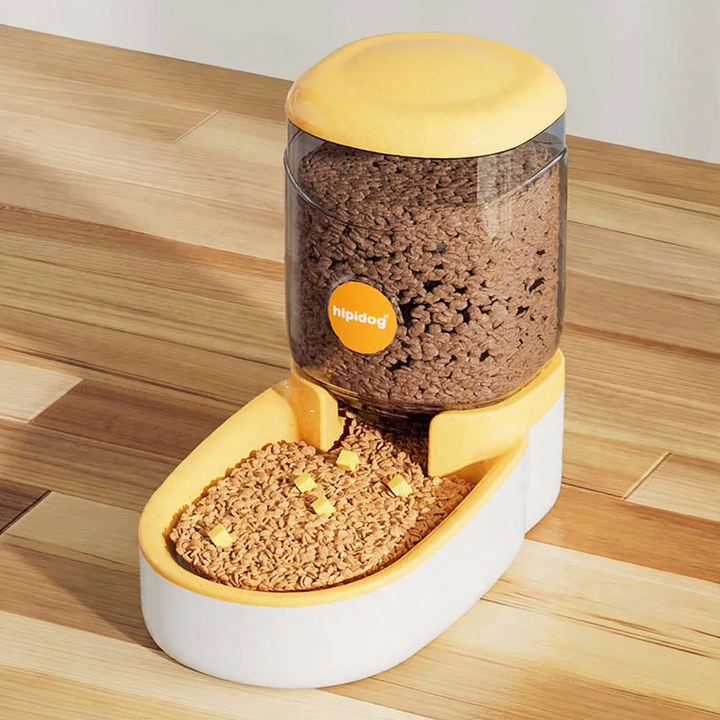 Automatic water and feeding bowl for pets