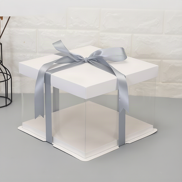 Transparent cake boxes, various sizes