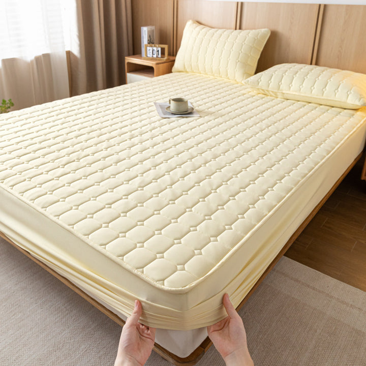 Fitted sheet, synthetic, padded
