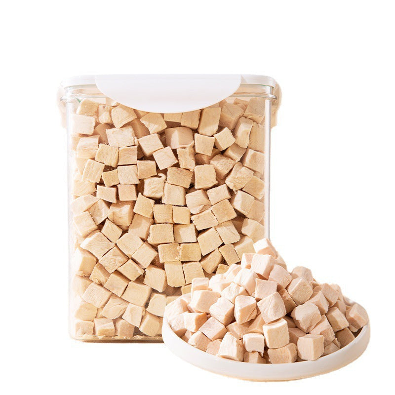 Freeze-dried chicken breast pieces for cats and dogs