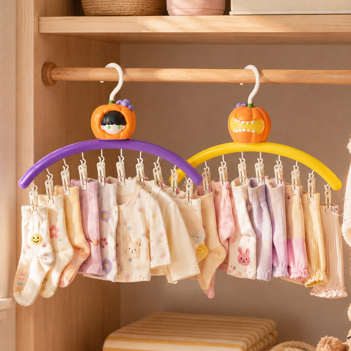 Drying rack with clips, pumpkin design